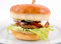 Station Bistro | Bowling Burger | Menu24.hu