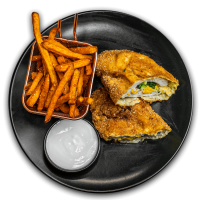 Monkey Burger | Brokkolis cheddaral töltött csirkemell | Menu24.hu